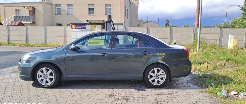 Toyota Avensis cena 16000 przebieg: 202100, rok produkcji 2006 z Katowice małe 56